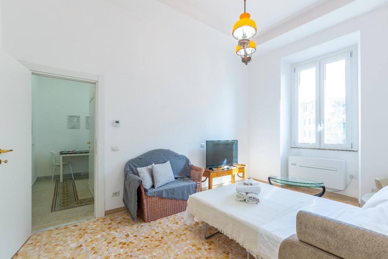 Aqua Claudia And Anio Novus Apartments Рим Экстерьер фото